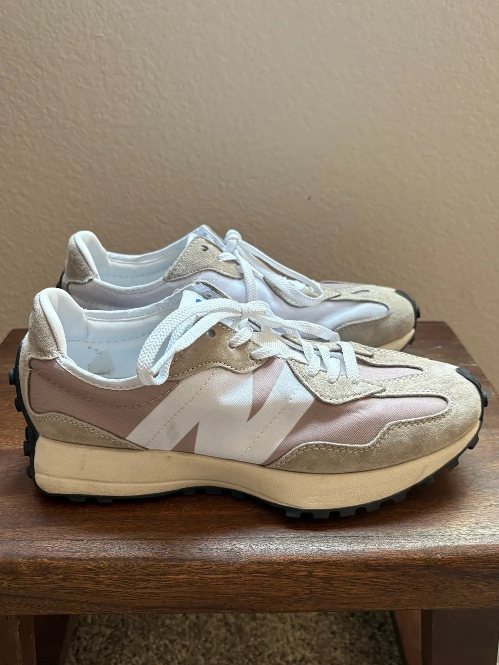 New Balance Sneakers Size 6.5 - Picture 5 of 5